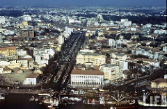 SAIGON 1968 - ĐL Hàm Nghi, Bến Bạch Đằng - Photo by Larry Burrows