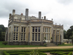 Highcliffe Castle - garden