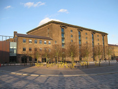 Granary Square, King