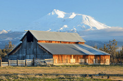 Big Springs barn, Siskiyou County, California