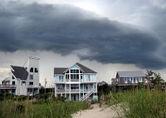 storm cloud over Sutton Pl.