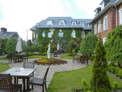 20130528_HayfieldManor_Cutler_P1470668