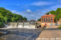 Iowa River Dam in Iowa Falls, IA HDR