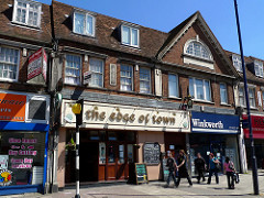 Edge of Town, Edgware, HA8