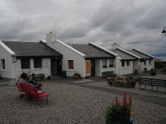 Spiddal shops