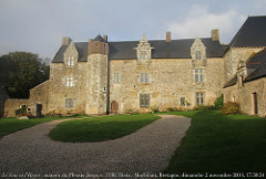 Le Jour ni l’Heure 6044 : manoir du Plessis-Josso, c. 1330, Theix, Morbihan, Bretagne, dimanche 2 novembre 2014, 17:50:54
