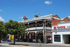 Warracknabeal Hotel