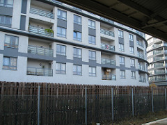 Idiots make the whole building look crap