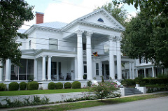 New Bern Mansion