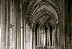 Le Jour ni l’Heure 6669 : cathédrale Sainte-Croix d’Orléans, dét. du bas-côté du chœur, XIIIe s., Loiret, région Centre, mardi 7 août 2012, 15:24:16