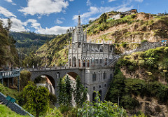Santuario_de_Las_Lajas,_Ipiales,_Colombia,_2015-07-21,_DD_21-23_HDR-Edit