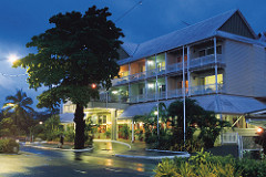 Aggie Greys Hotel & Bungalows