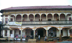 ഉഡുപി ക്ഷേത്രതിനു മുന്‍പില്‍