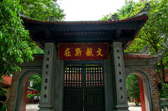 Đền Mẫu Thượng