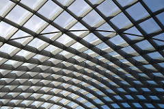 Kogod Courtyard - looking up - Smithsonian American Art Museum - 2013-01-04