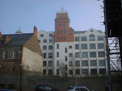 Warehouse between Central Station and the riverside