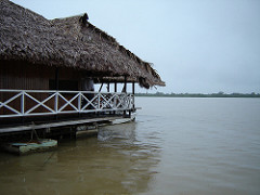 Laguna Yarinococha - Pucallpa , Perú