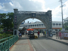 The small arc de triomphe?