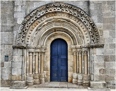 3633-EXPLORE*429*FEB*13.2014-Portada da Capela de San Roque en Melide (Coruña)