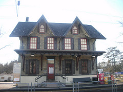 Clifton-Aldan Station