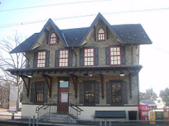 Clifton-Aldan Station