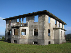 Restos casa Flia. Manns