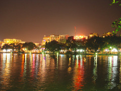 Hoan Kiem Lake