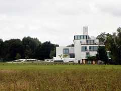 GOC Radwell-Rivers and Meadows 032: Dove Lake House, Arlesey