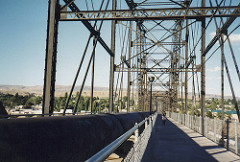 Crossing Columbia River, Apple Capital bike path, Wenatchee