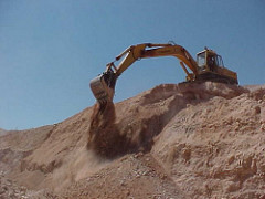opal mining at Andamooka